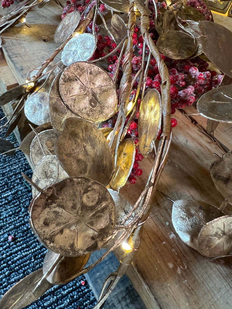 Soft Gold Leaves Lighted Garland