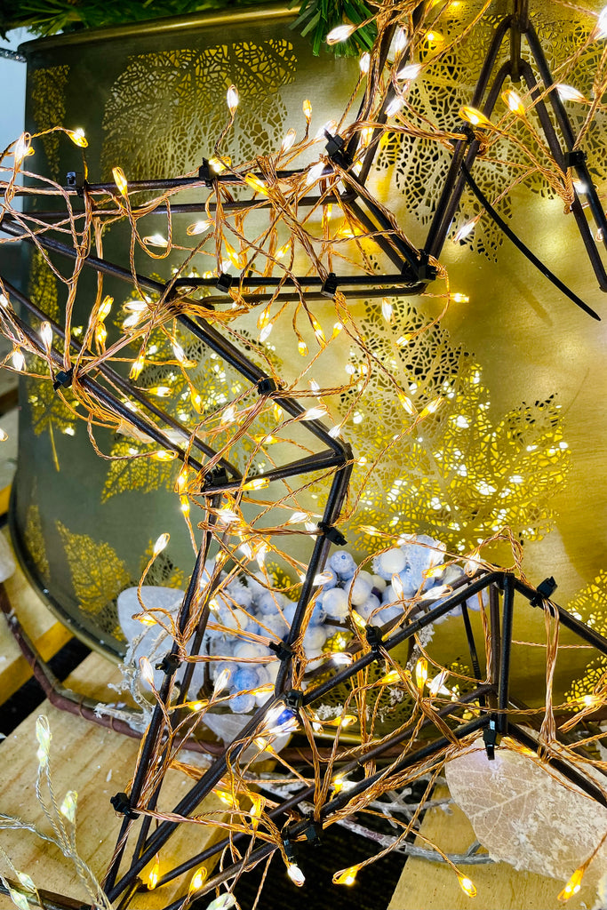 Outdoor Metal Star with Cluster Lights