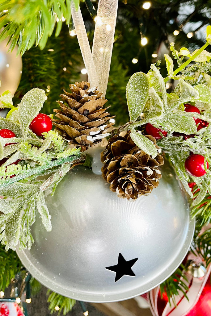 6" Mistletoe Bell, Set of 2