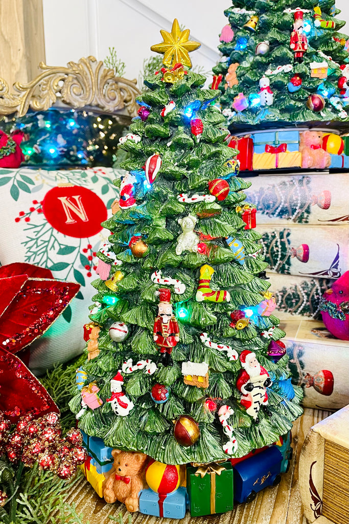 Grand Musical Christmas Tree