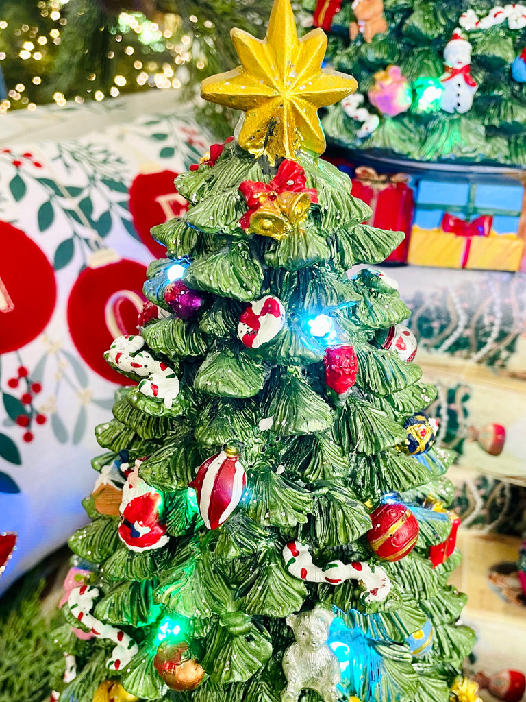 Grand Musical Christmas Tree