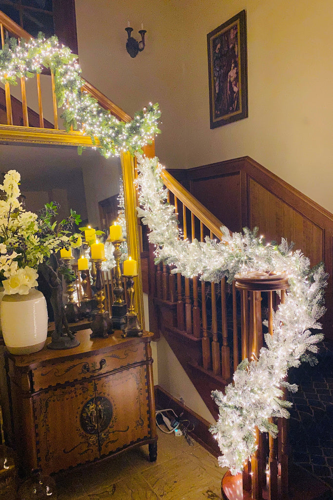 The Stars in the Sky Pre-Lit Christmas Garland with White Lights
