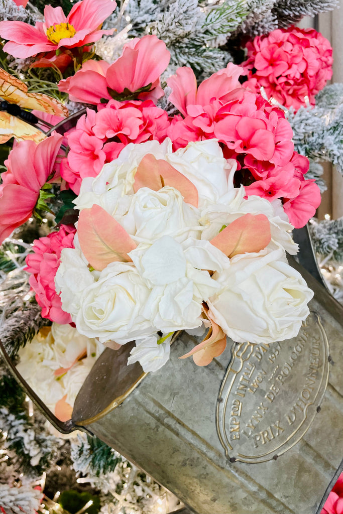 Off-White Real Touch Rose Bouquet with Dried Finish