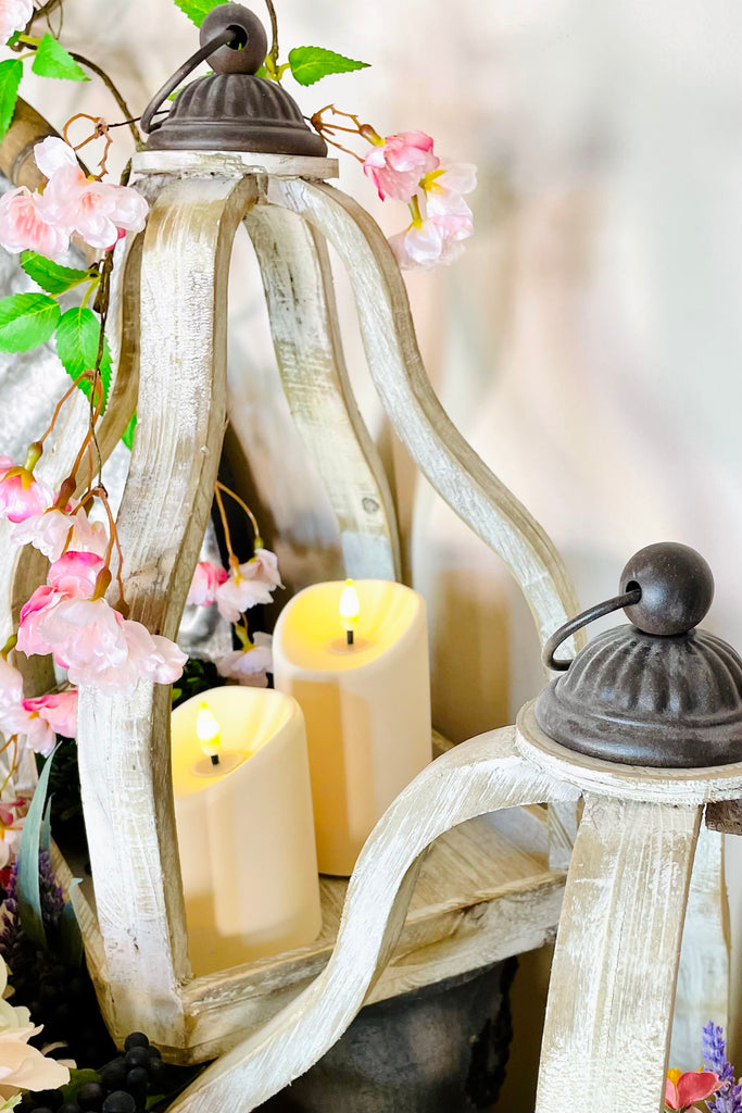 Set of 2 White Washed Curved Lanterns