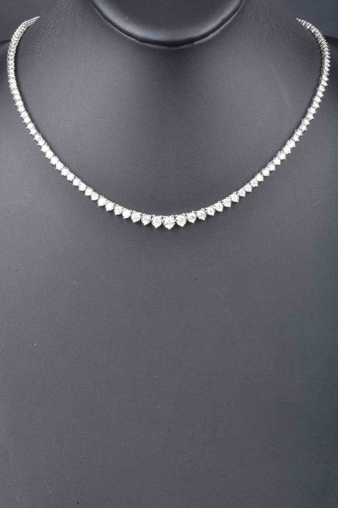 14K White Gold 4 CTTW 18" Graduated Round Brilliant Cut Diamond Necklace